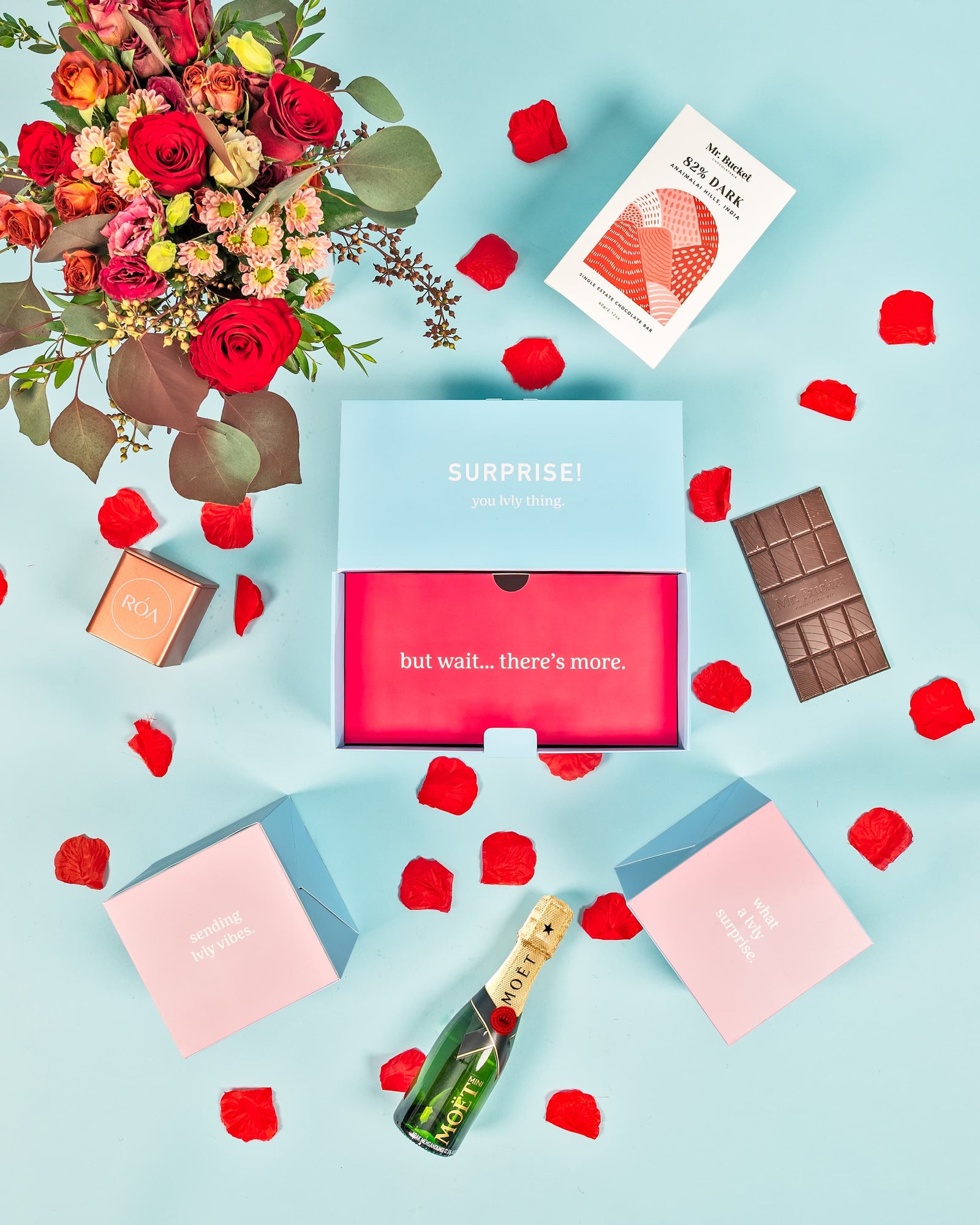 Love Forever Explosion Box + Flowers