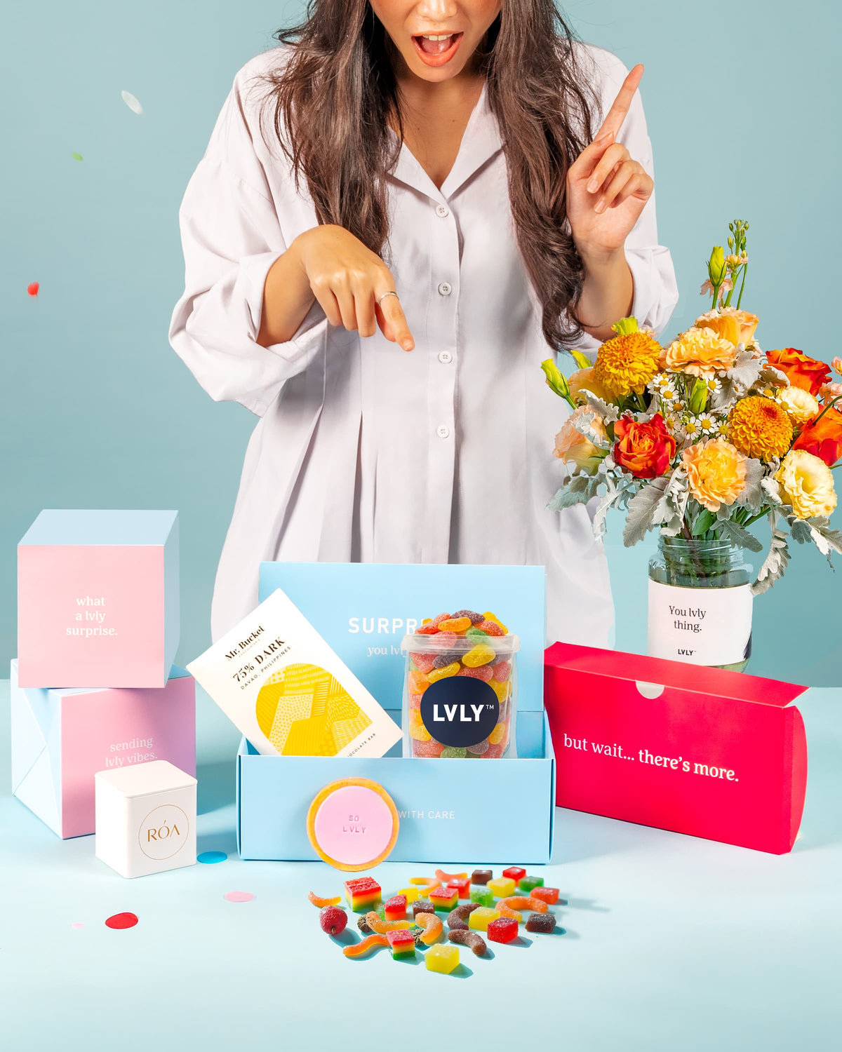 Sweet Delight Explosion Box + Flowers