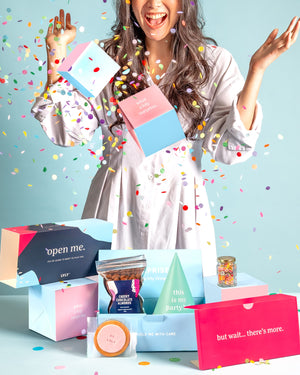 B’Day Vibes Explosion Box + Flowers 2