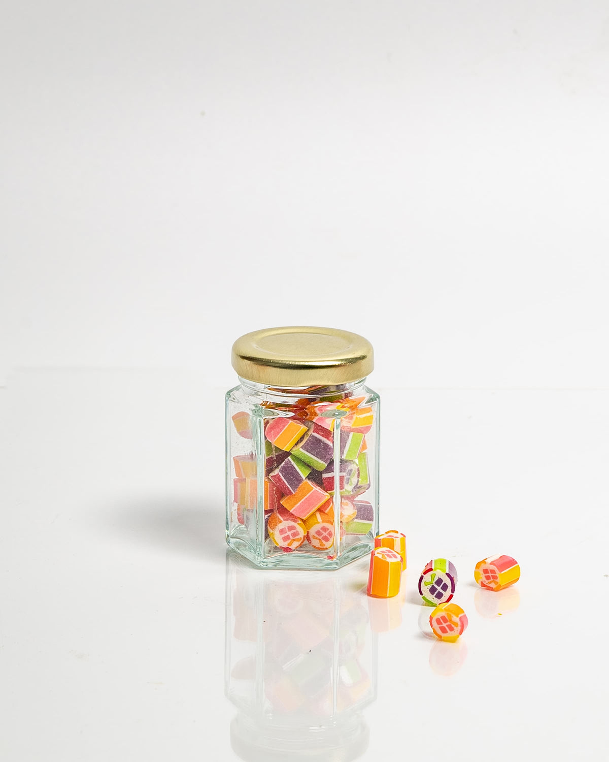 B’Day Vibes Explosion Box + Flowers